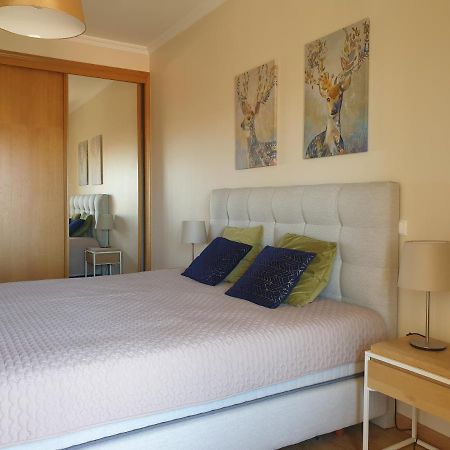 Oura Beach T1 Apartment Coral , Close To The Strip, Swimming Pool, Wi Fi, A/C Albufeira Esterno foto