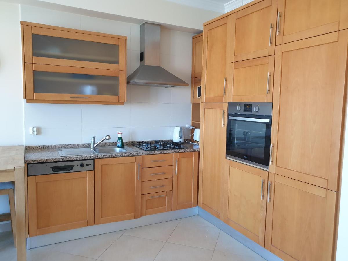 Oura Beach T1 Apartment Coral , Close To The Strip, Swimming Pool, Wi Fi, A/C Albufeira Esterno foto
